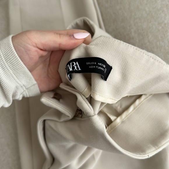Zara Cream High-Waisted Trousers - Picture 7 of 7